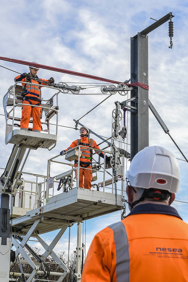 Maintenance aérienne de la voie ferrée